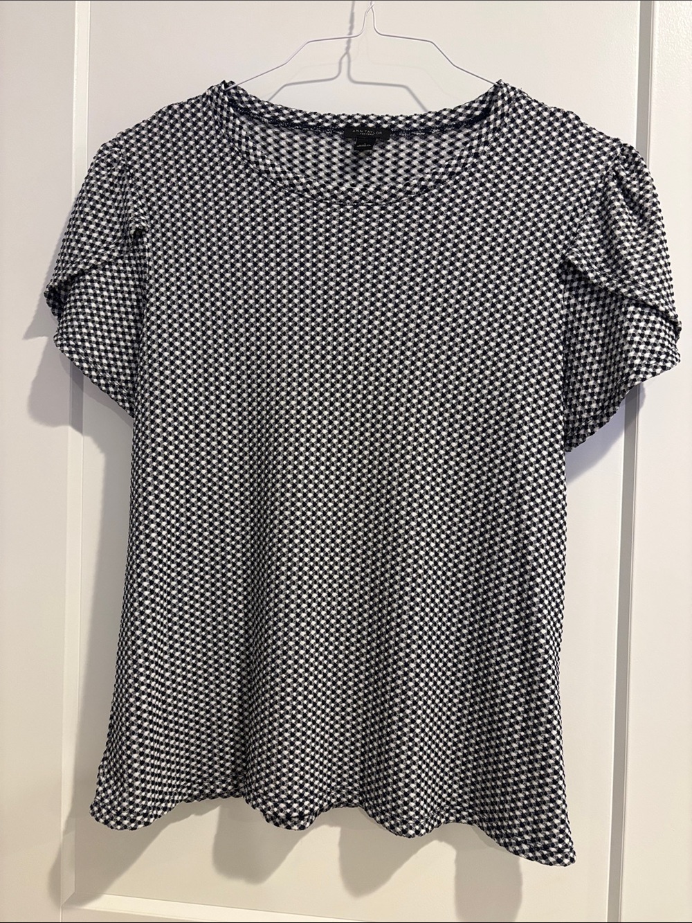 Ann Taylor Factory Women’s Short Sleeve Blouse Large